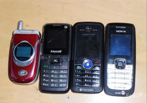 街头出现废手机换剪刀、菜刀