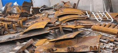 废铁当“稀有金属”卖 骗走两万元