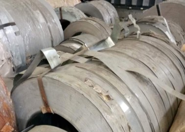 期卷先抑后扬 热轧卷板稳中偏强
