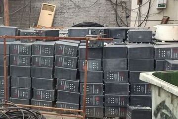 废锂离子动力蓄电池处理污染控制技术规范答记者问